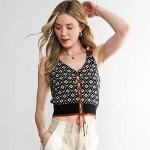 Gimmicks By BKE Lace-Up Cropped Geometric Sweater Tank Top from Buckle